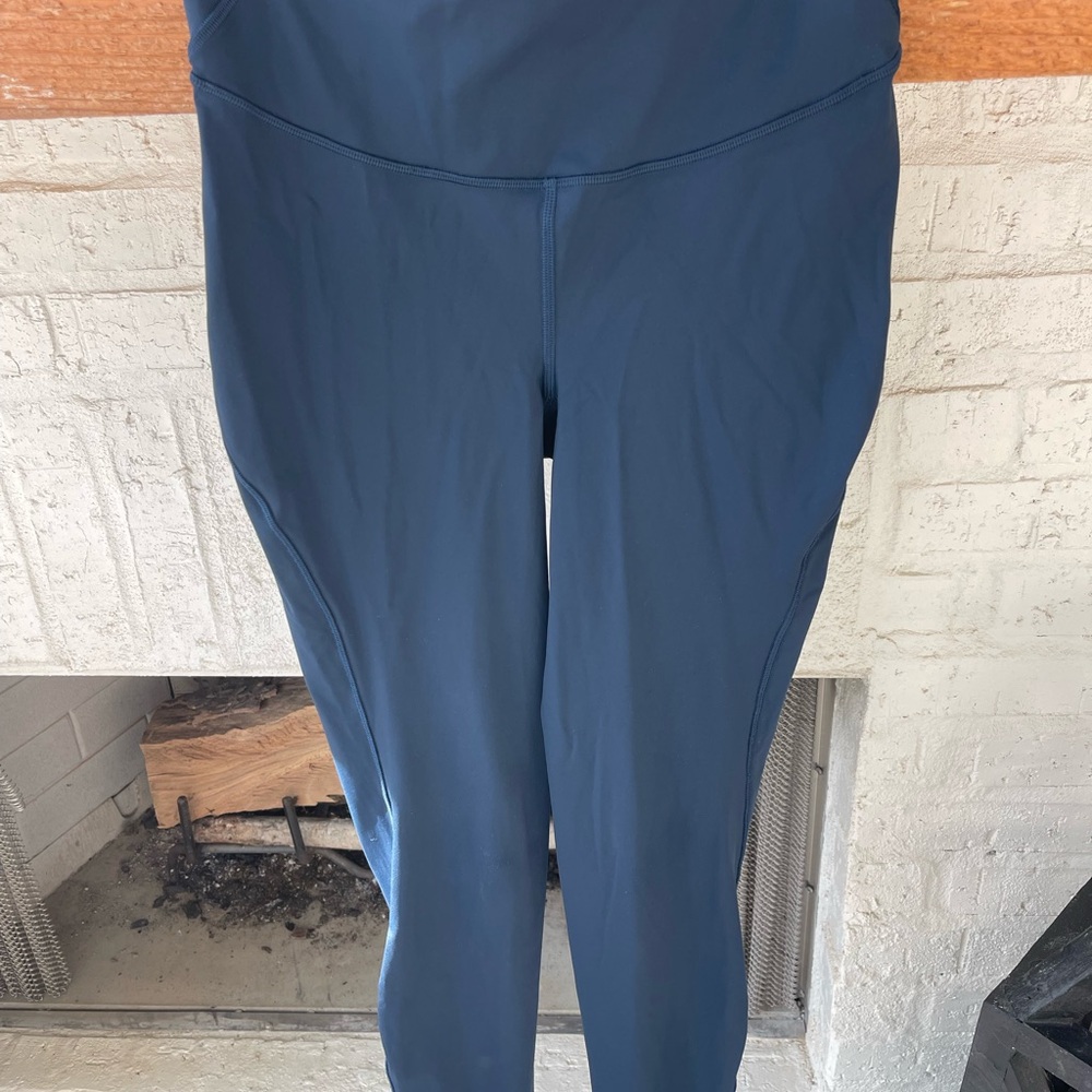 Lululemon Base Pace High Rise Tight 25”